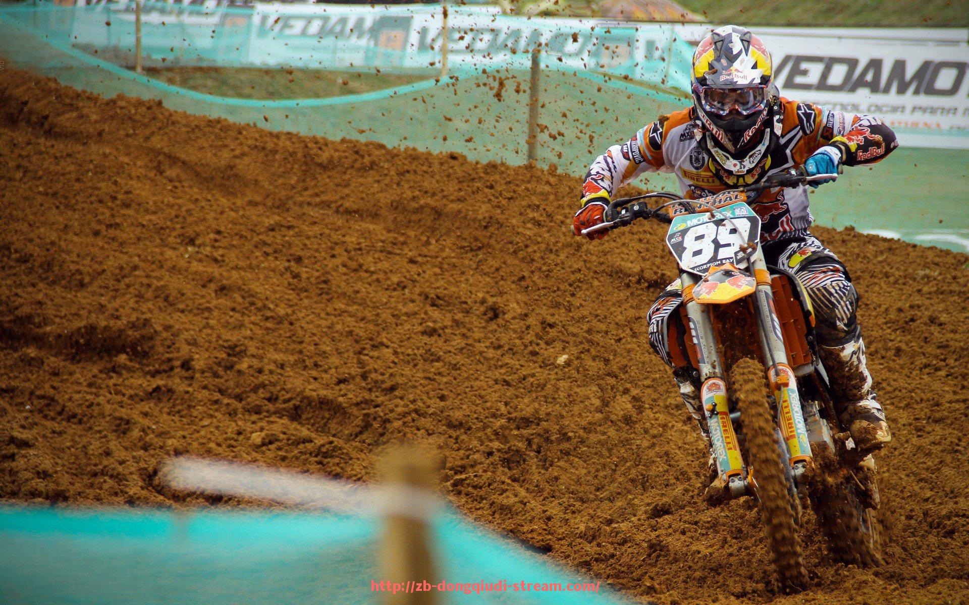 懂球帝直播-综合健身器材的特点是什么，适合怎样的训练？（健身综合器材训练方法）